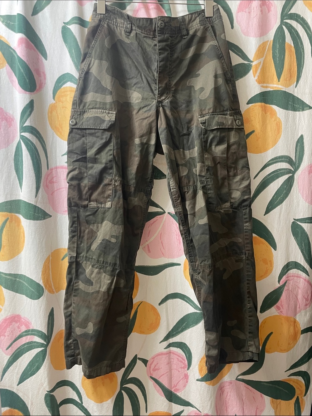 American Eagle camo cargo pants
